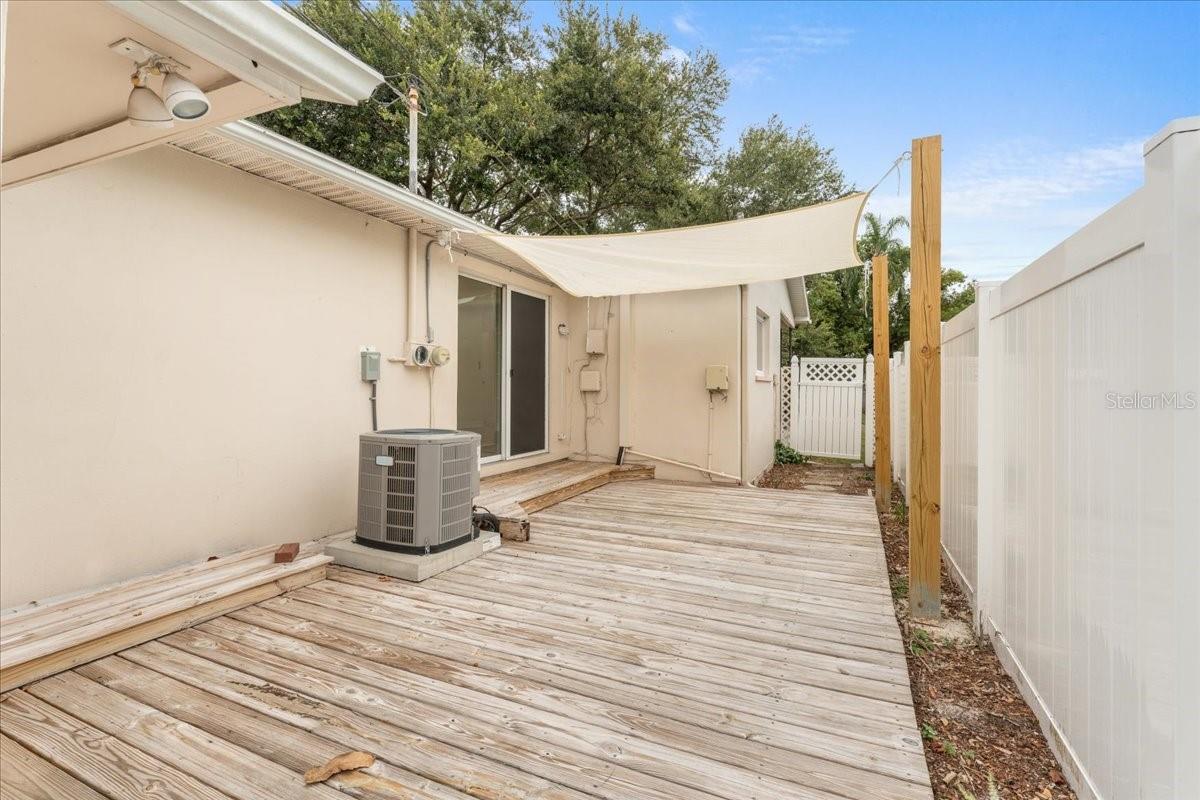 Image 15 of 16 For 2408 18th Street N