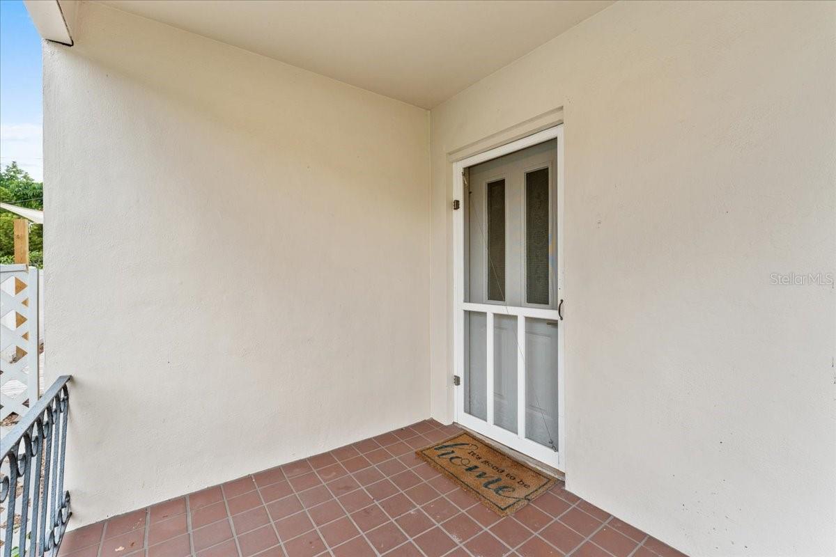 Image 2 of 16 For 2408 18th Street N