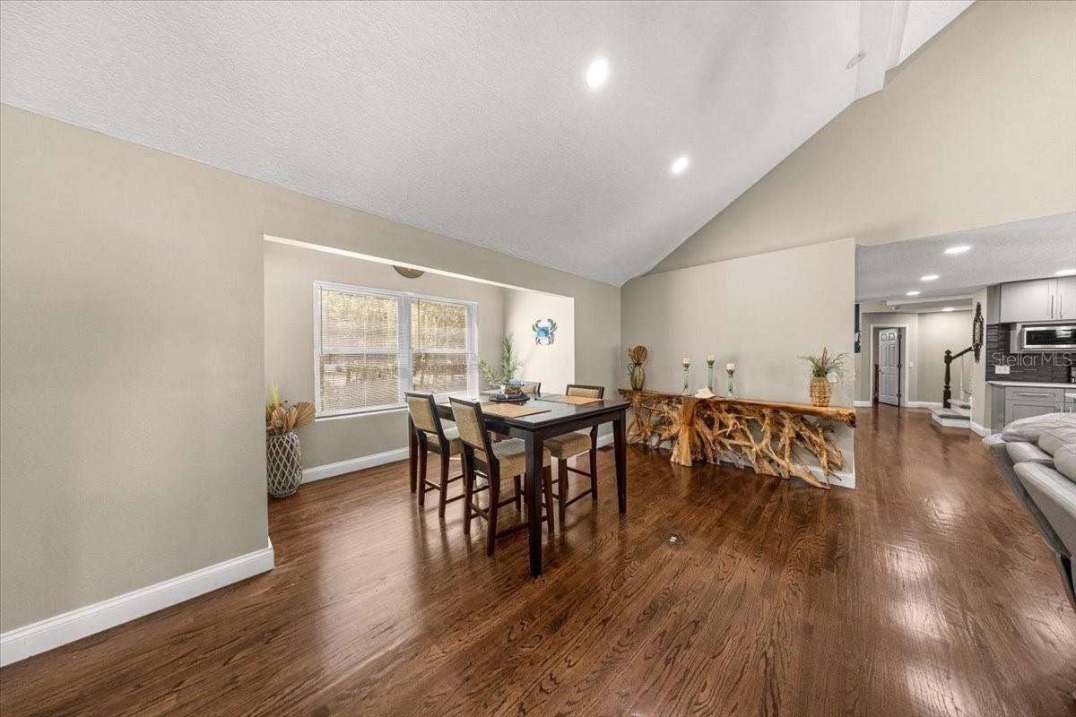 Image 16 of 91 For 10661 Sunflower Point