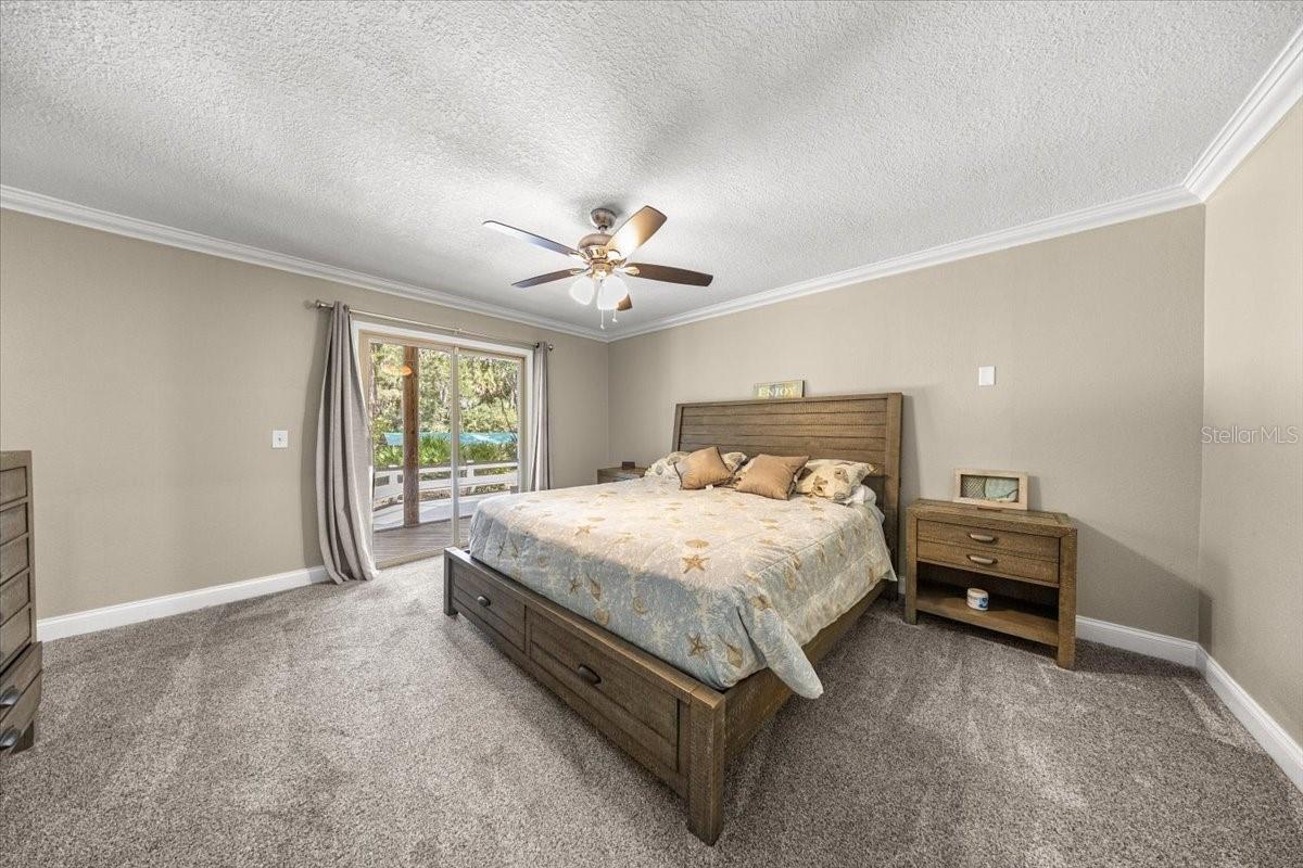 Image 28 of 91 For 10661 Sunflower Point