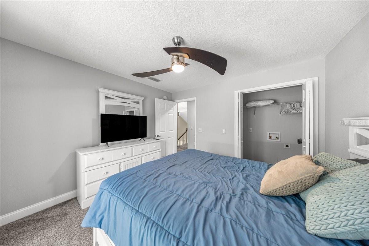 Image 40 of 91 For 10661 Sunflower Point