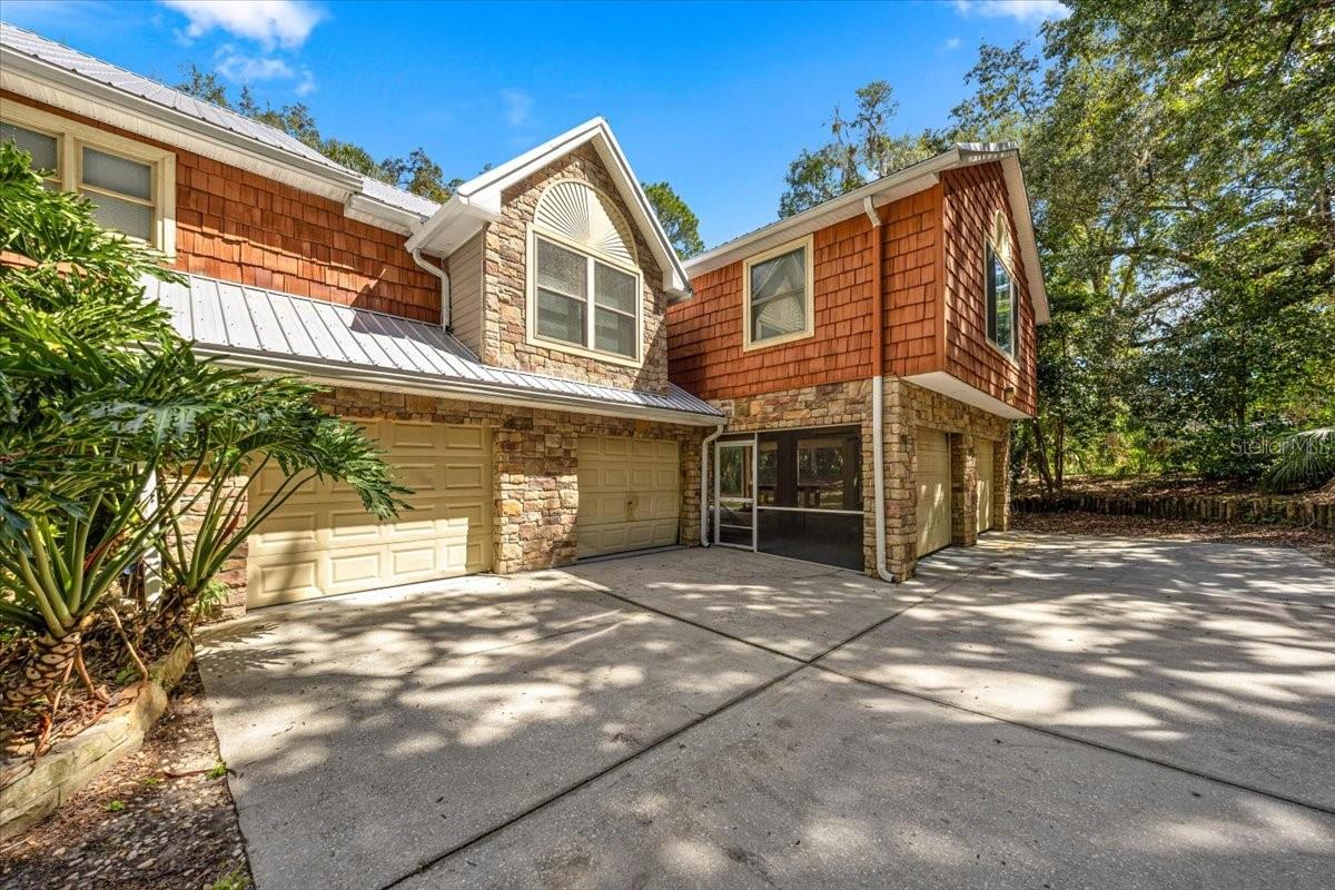 Image 62 of 91 For 10661 Sunflower Point