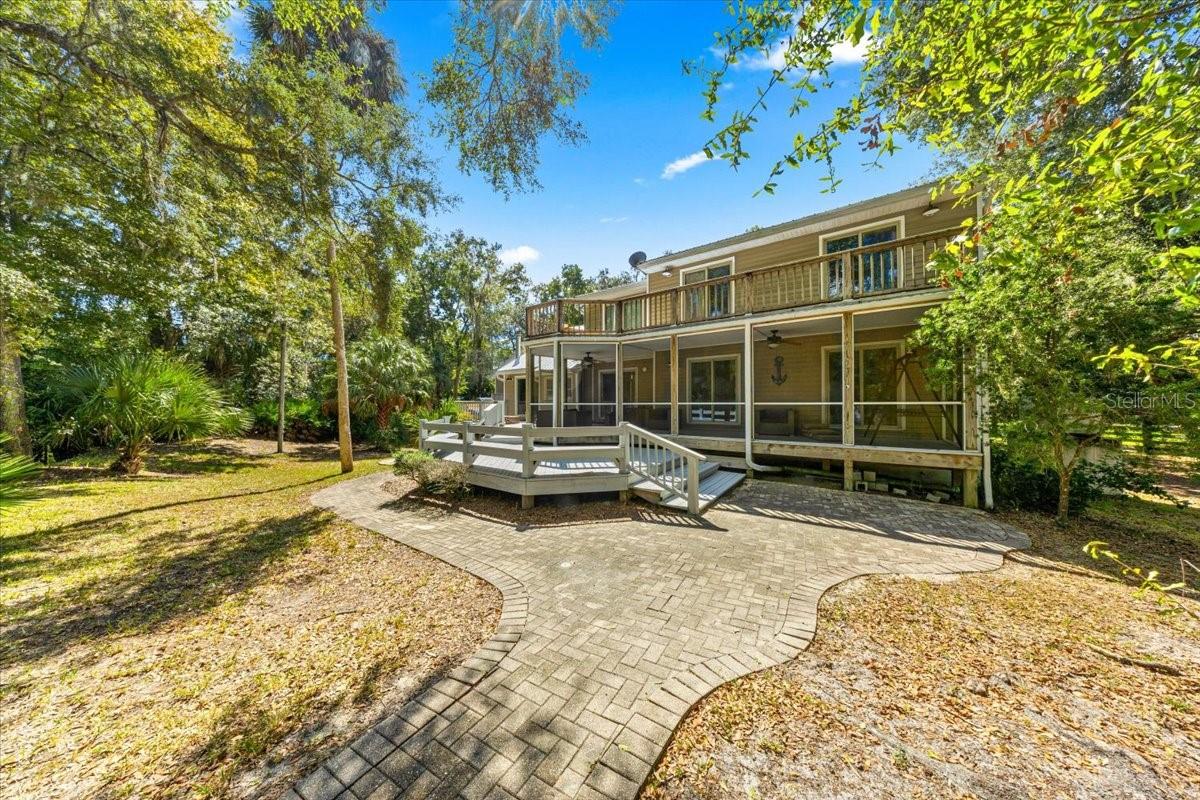 Image 68 of 91 For 10661 Sunflower Point
