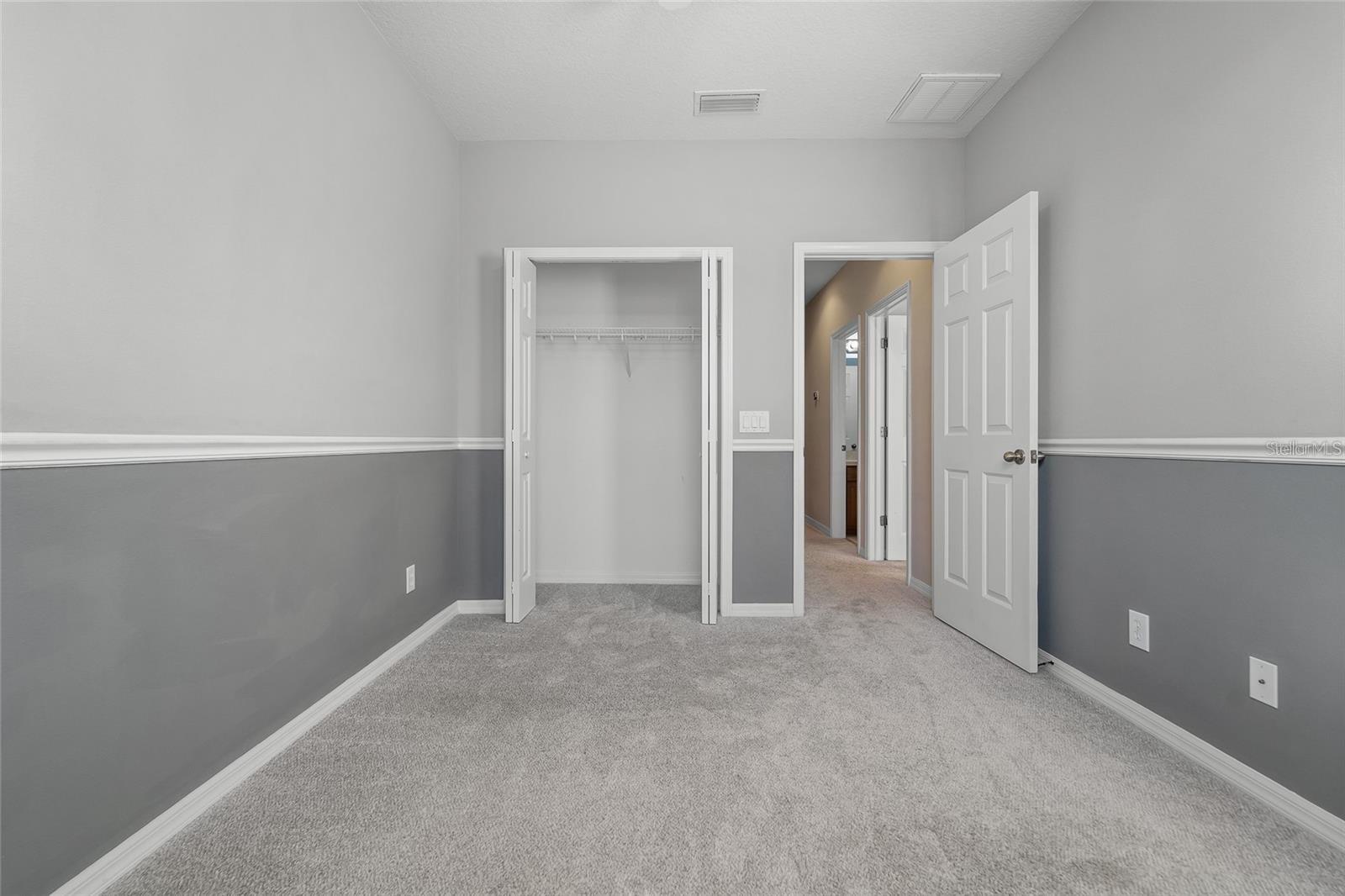 Image 11 of 23 For 4425 Amberly Oaks Court