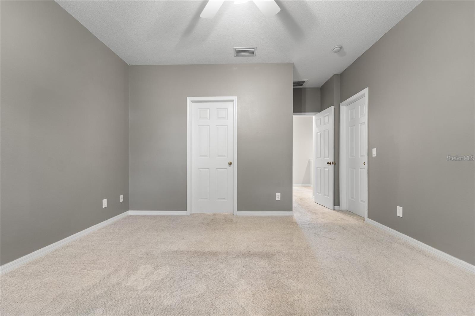 Image 16 of 23 For 4425 Amberly Oaks Court