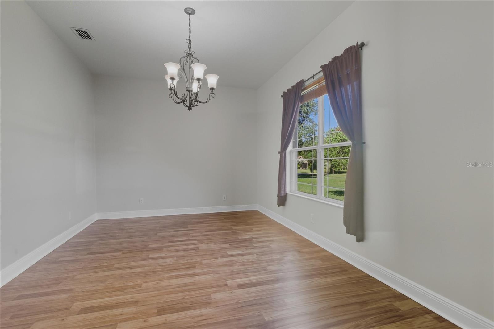 Image 18 of 61 For 12807 Sweet Magnolias Lane
