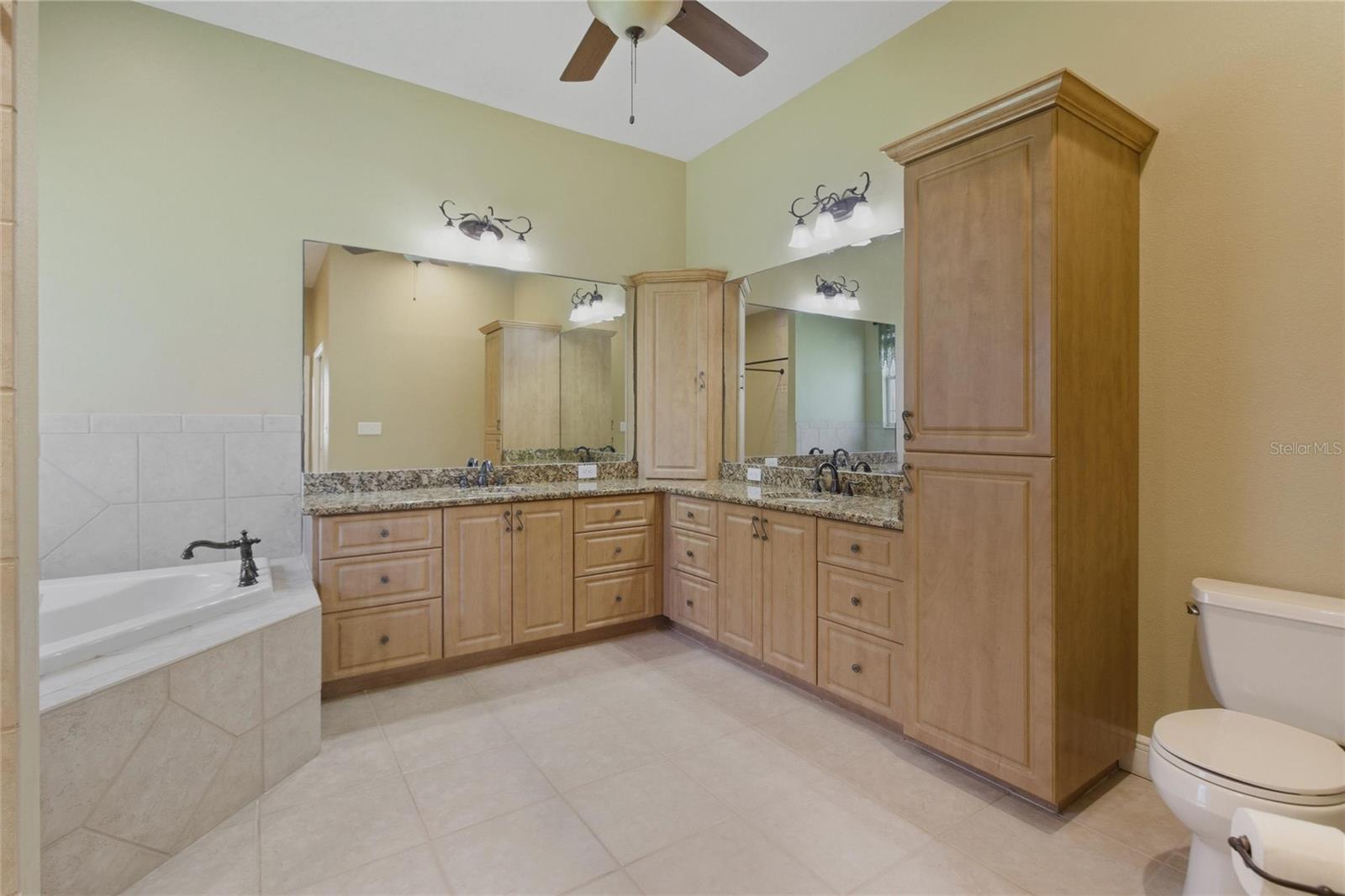 Image 24 of 61 For 12807 Sweet Magnolias Lane
