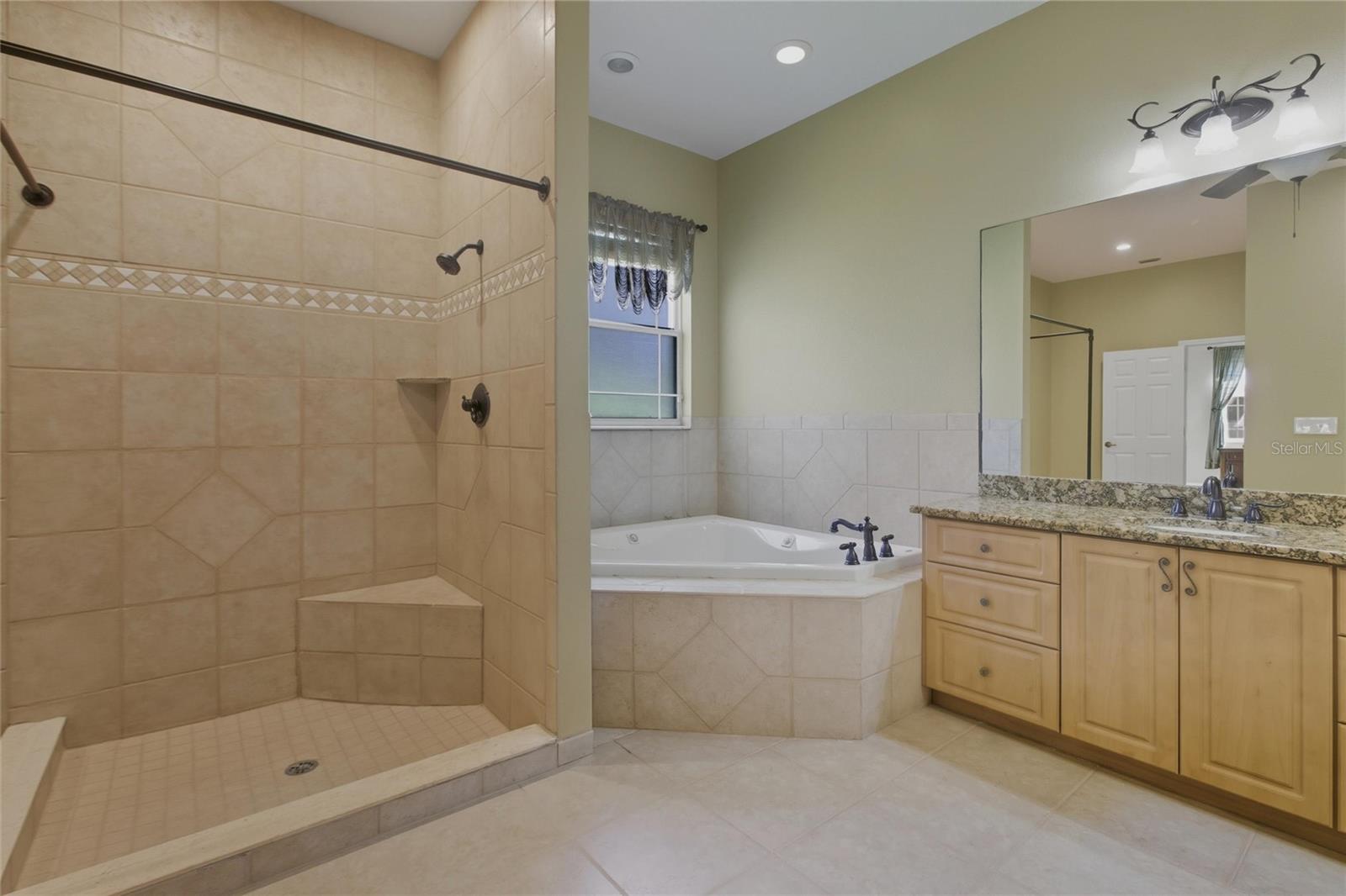 Image 25 of 61 For 12807 Sweet Magnolias Lane