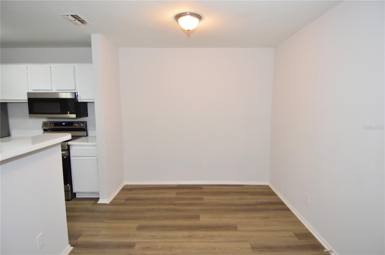 Image 13 of 100 For 1400 Gandy Boulevard N 816