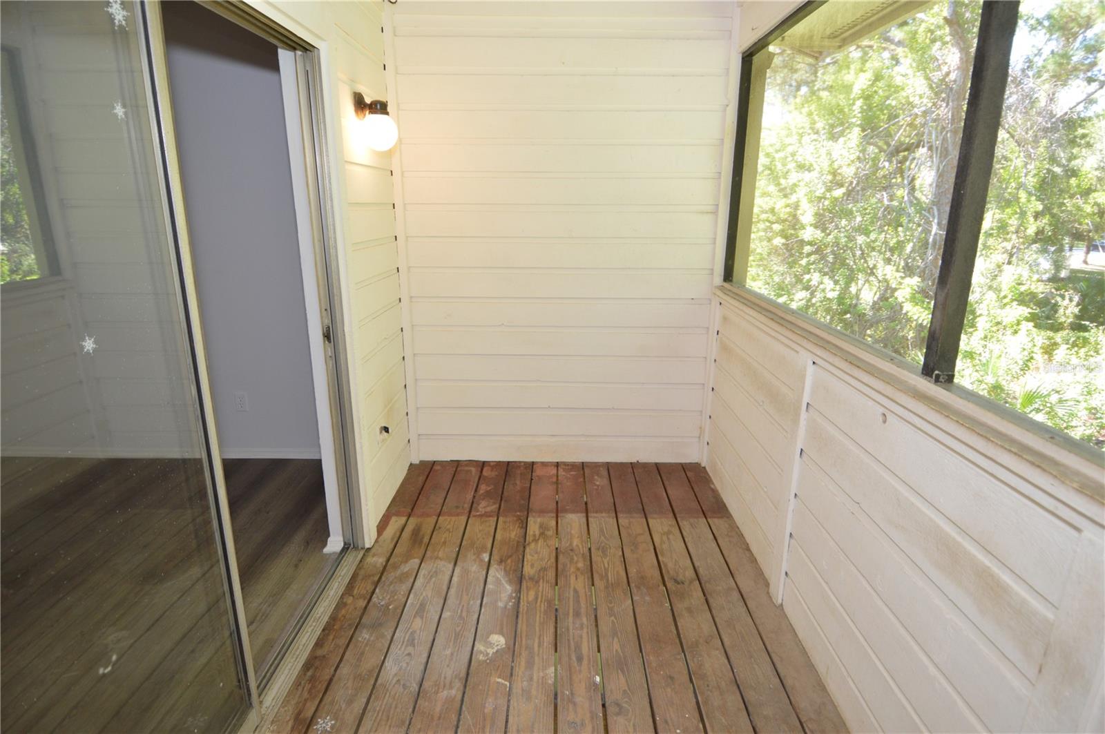 Image 59 of 100 For 1400 Gandy Boulevard N 816