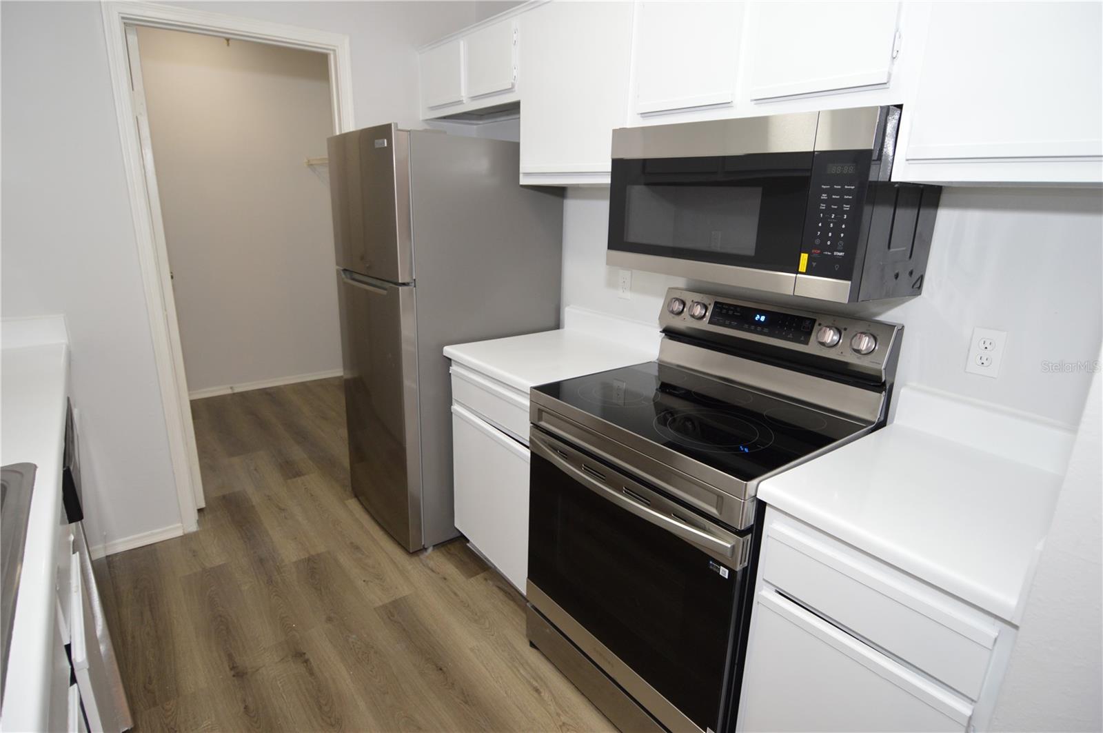 Image 7 of 100 For 1400 Gandy Boulevard N 816