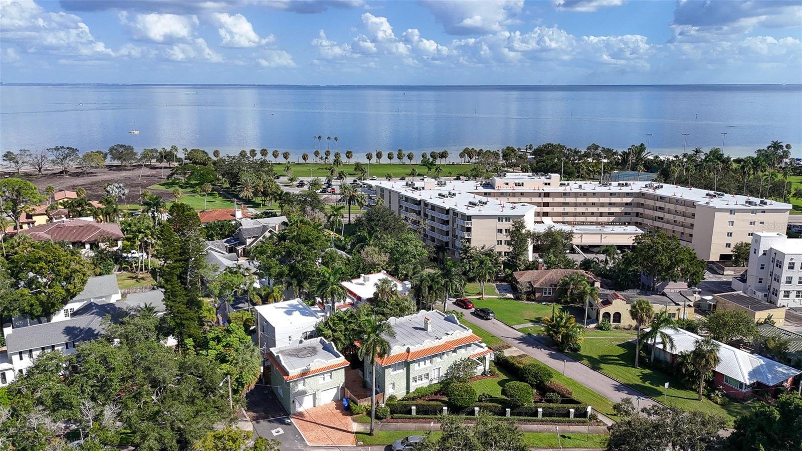 Image 10 of 44 For 1311 Beach Drive Ne