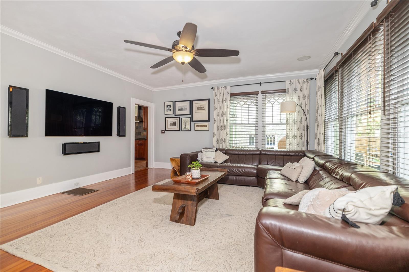 Image 29 of 44 For 1311 Beach Drive Ne