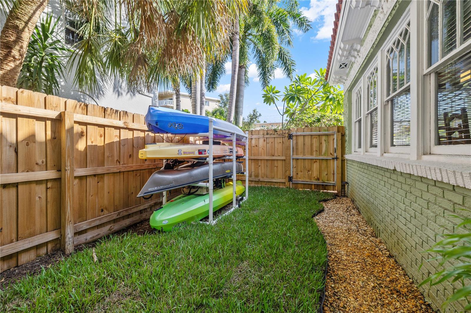 Image 41 of 44 For 1311 Beach Drive Ne