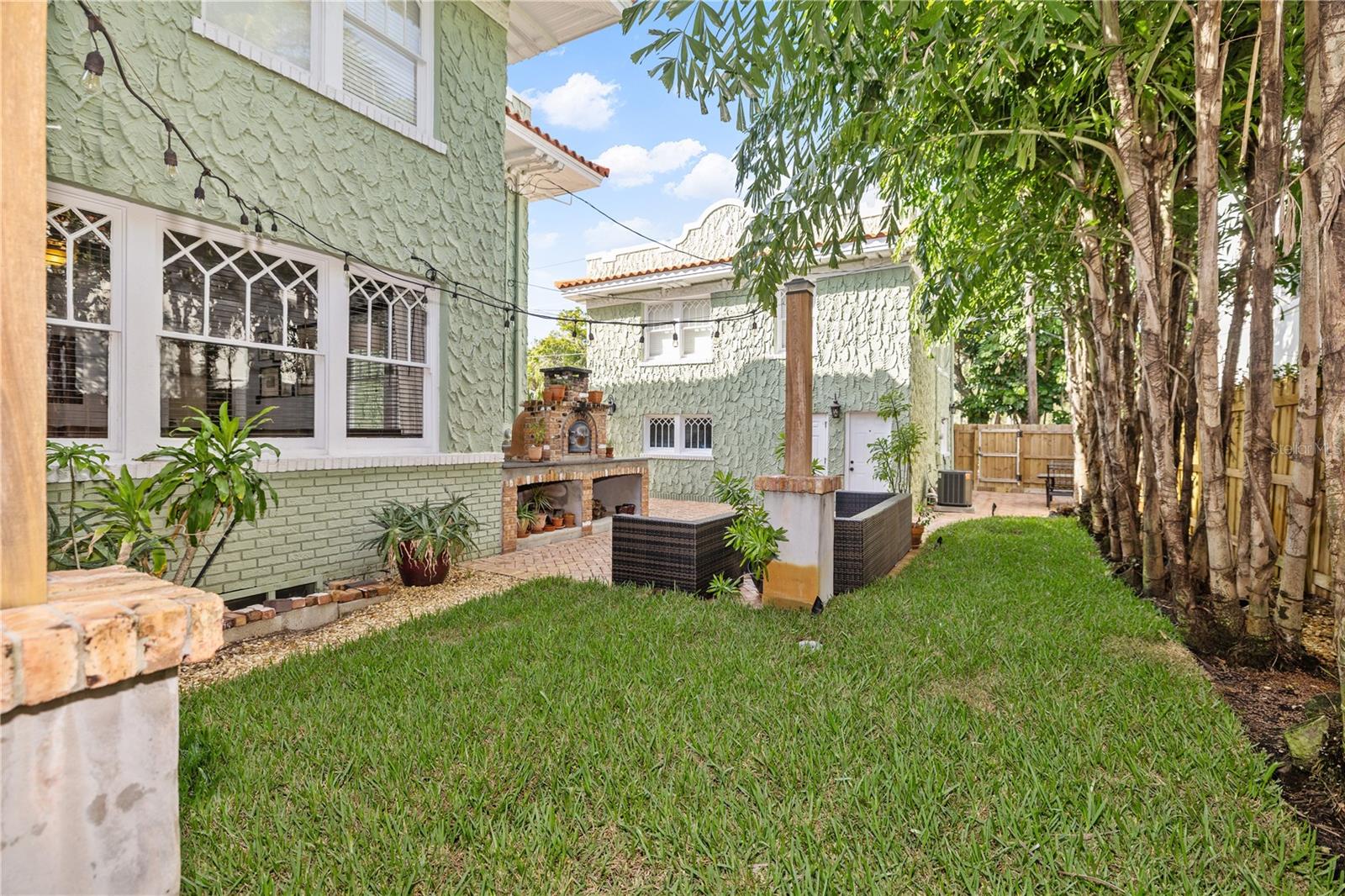 Image 42 of 44 For 1311 Beach Drive Ne