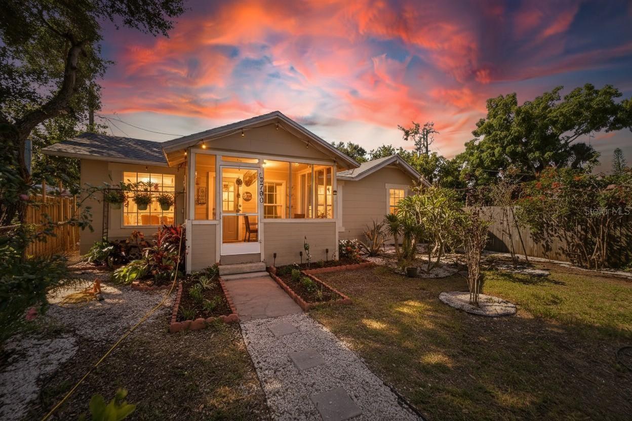 Details for 2700 25th Avenue N, ST PETERSBURG, FL 33713