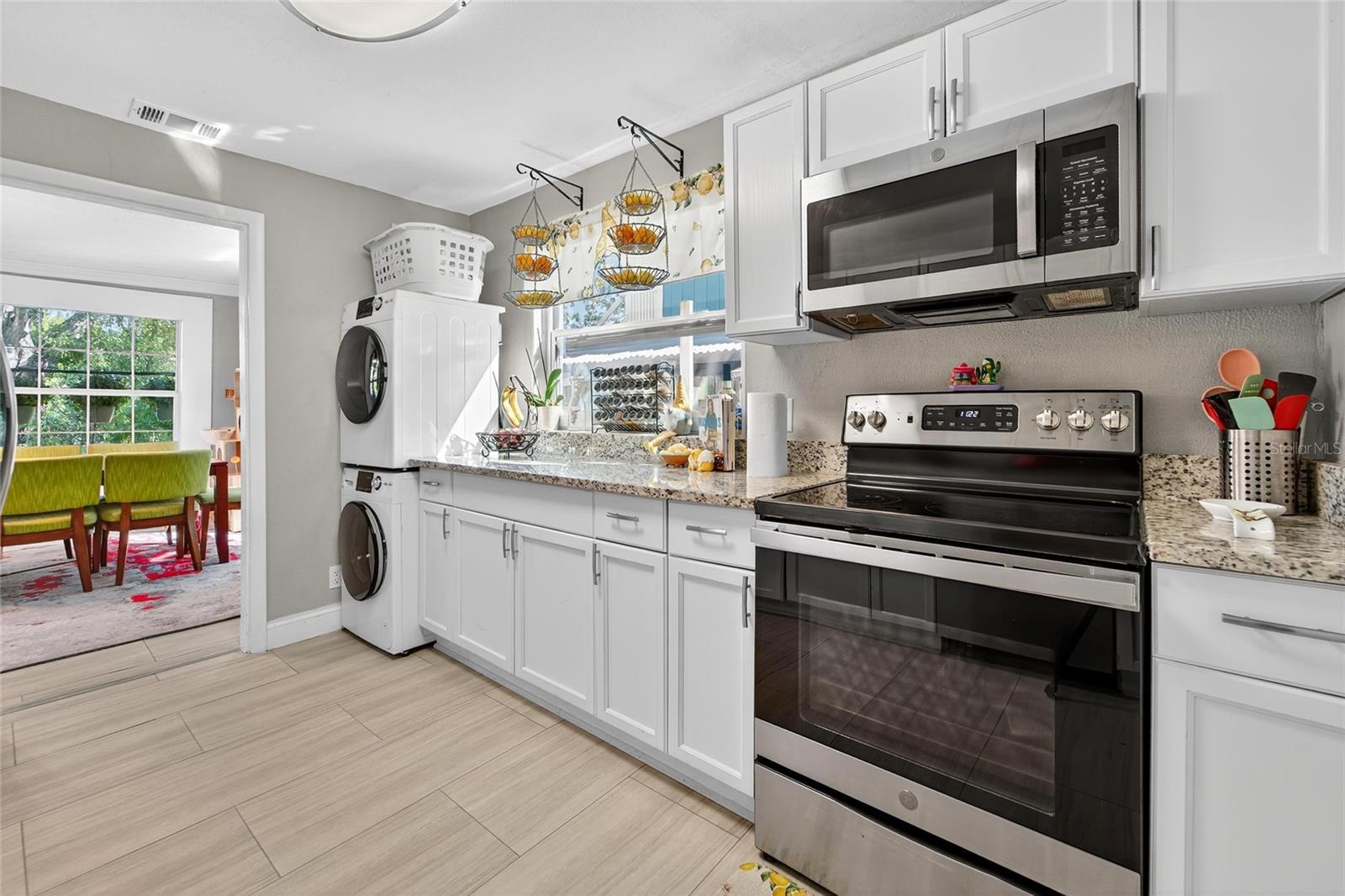 Image 11 of 35 For 2700 25th Avenue N