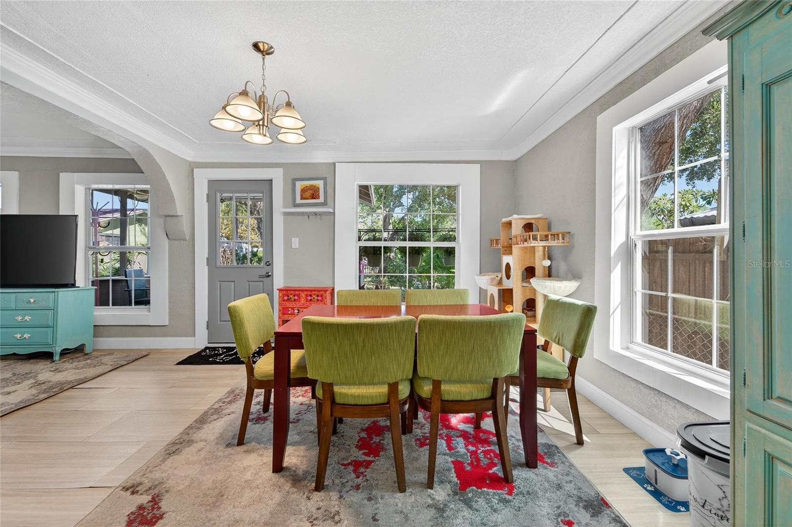 Image 16 of 35 For 2700 25th Avenue N