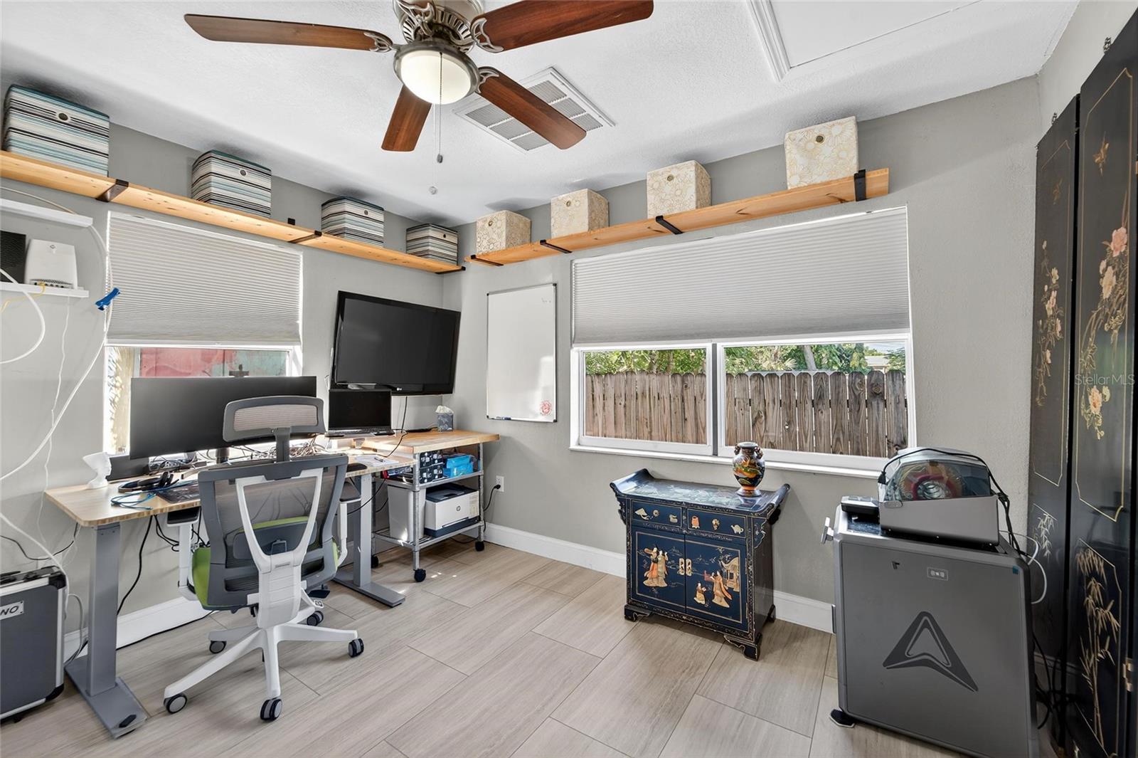 Image 21 of 35 For 2700 25th Avenue N