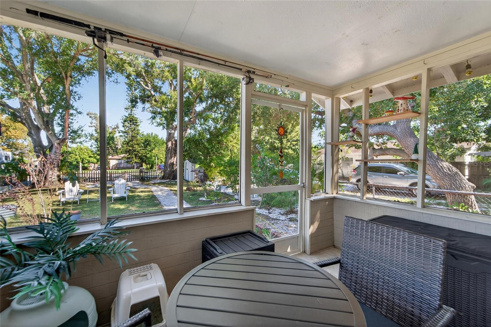 Image 3 of 35 For 2700 25th Avenue N
