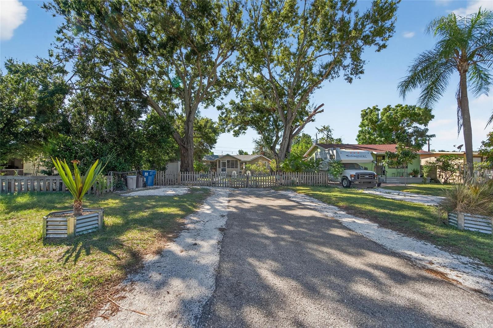 Image 32 of 35 For 2700 25th Avenue N
