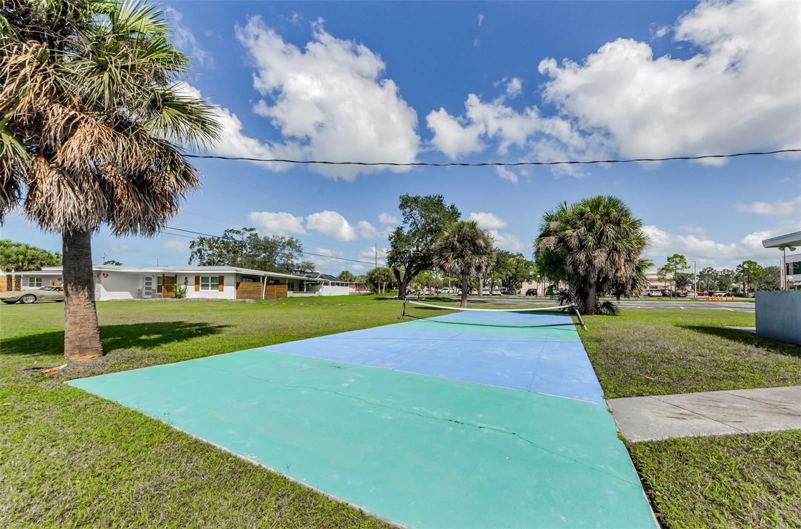 Image 21 of 21 For 596 Baywood Drive N