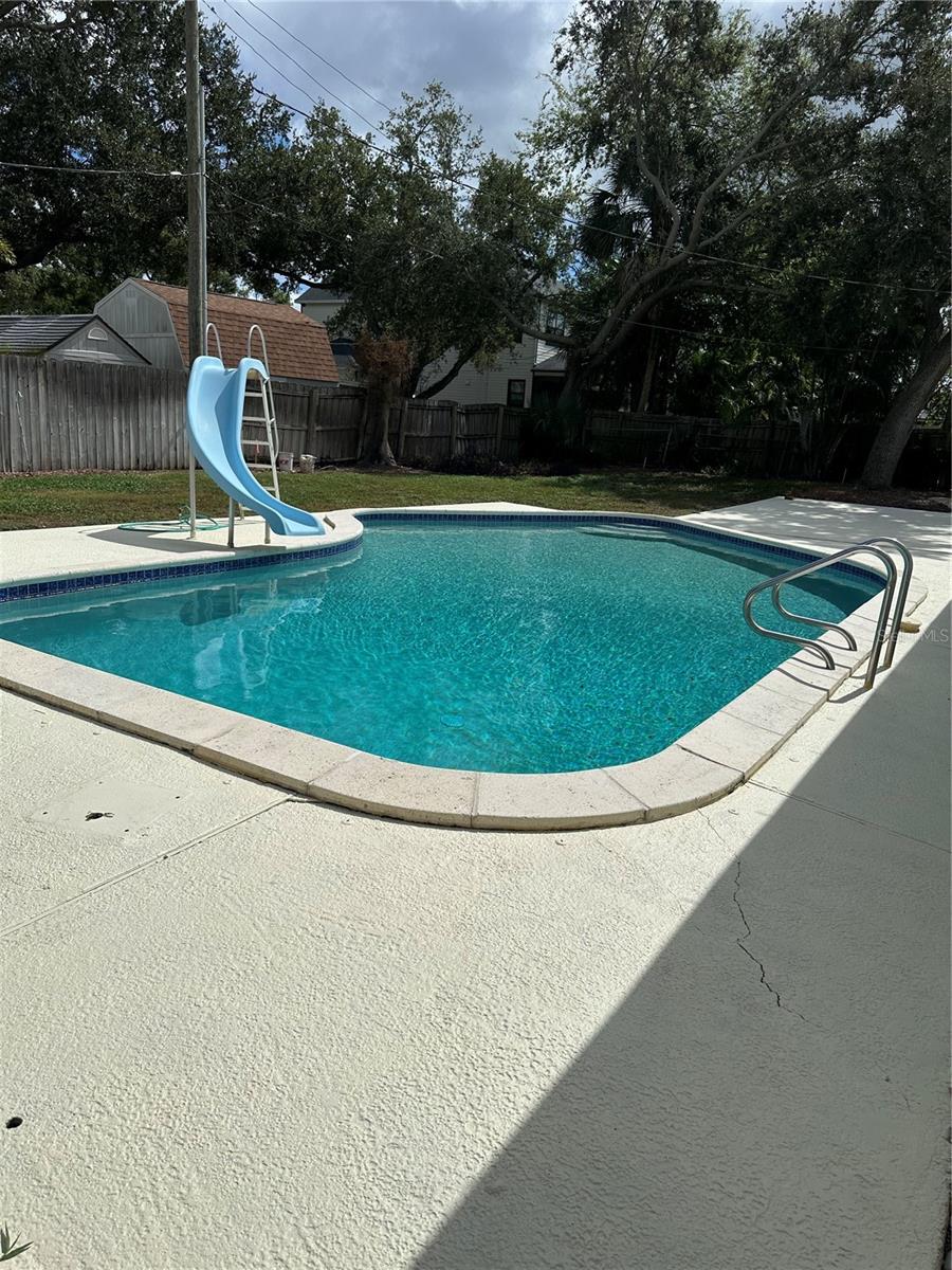 Image 3 of 18 For 3620 Beach Drive