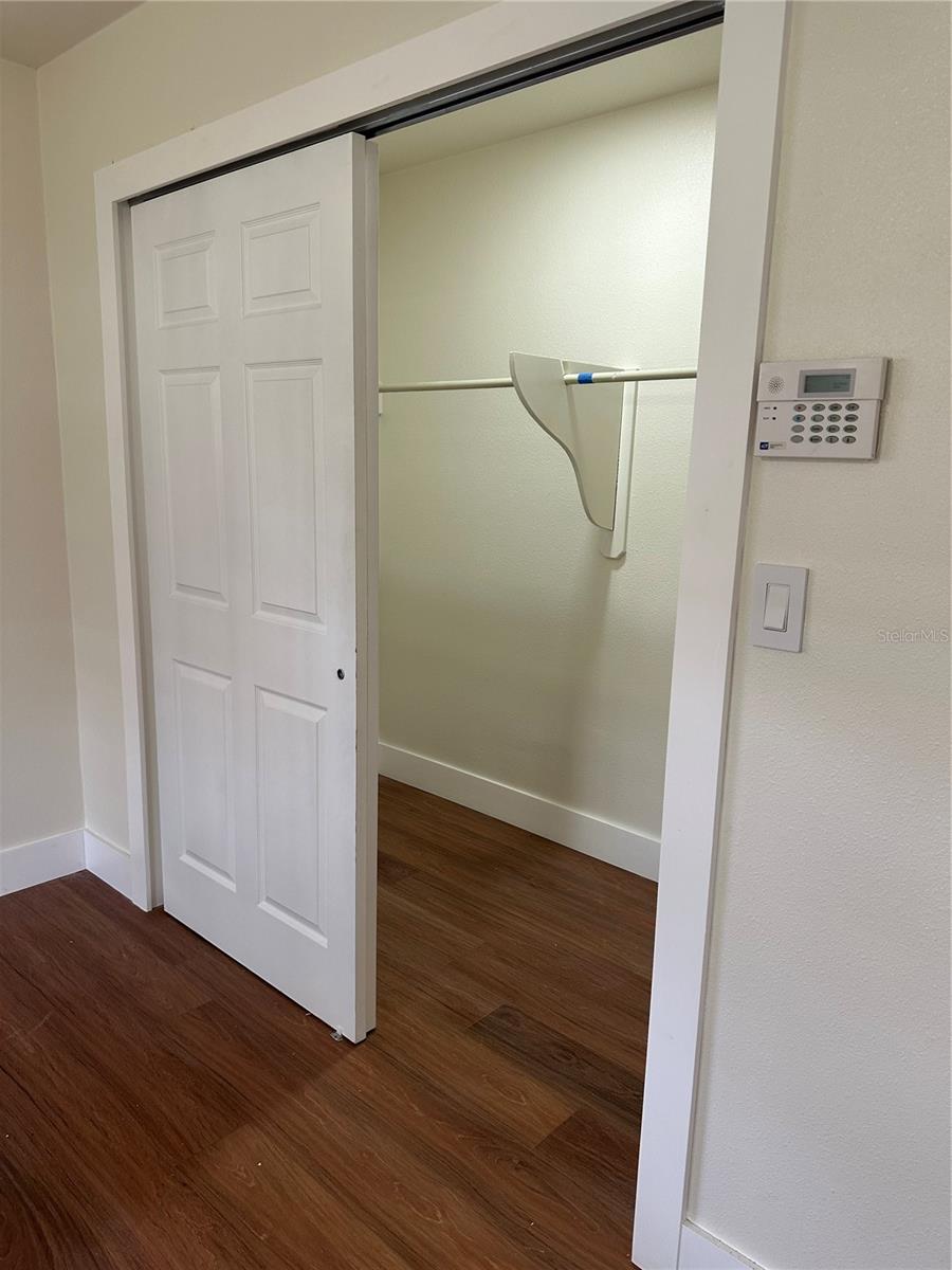 Image 5 of 18 For 3620 Beach Drive