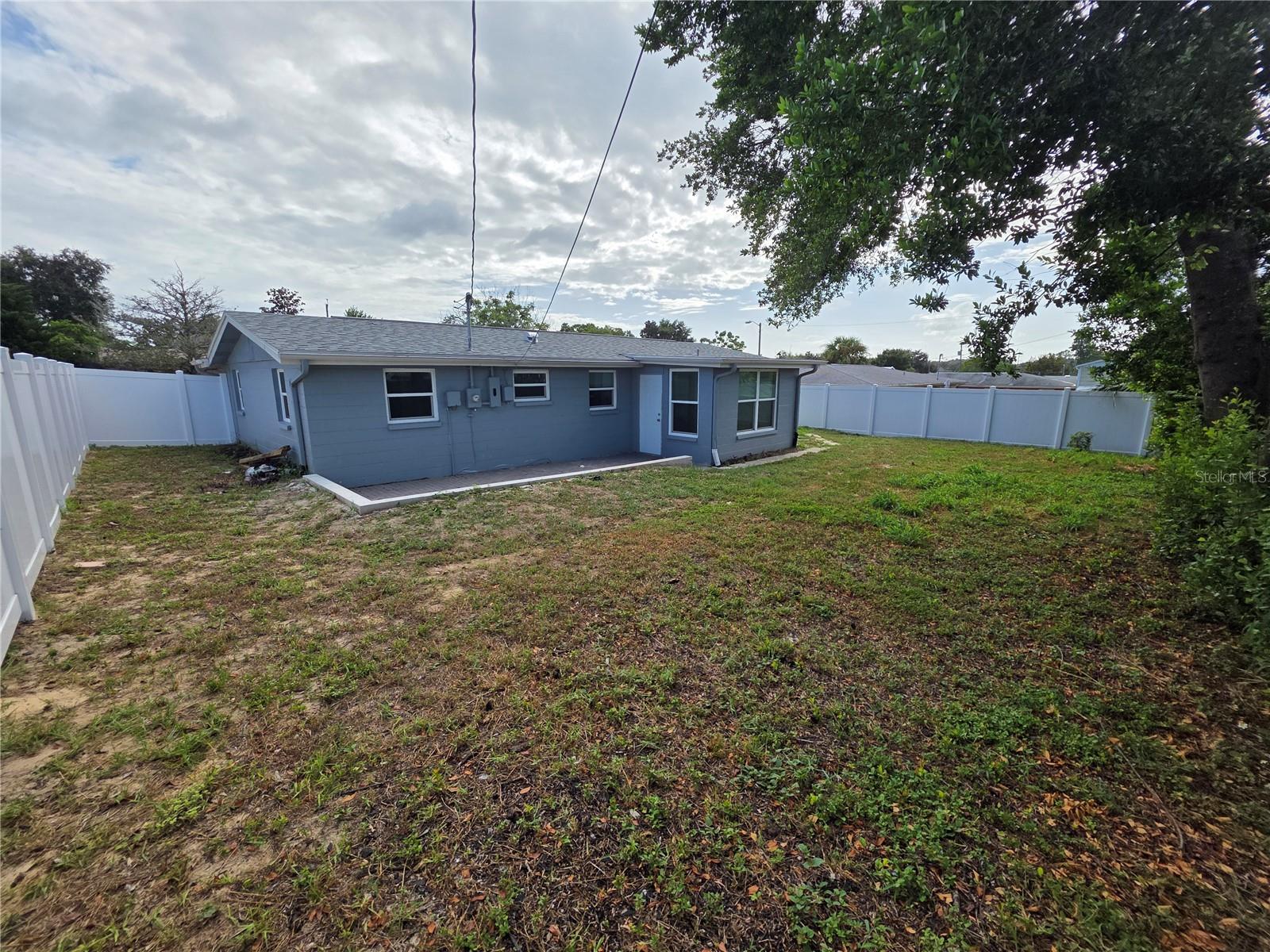 Image 2 of 11 For 4851 Phoenix Avenue