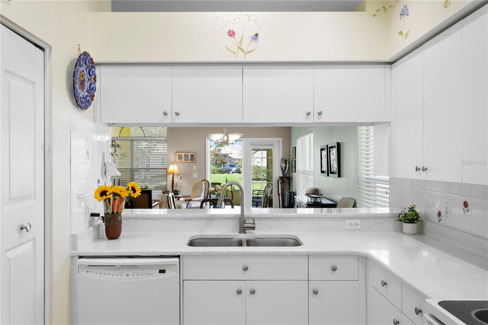 Image 19 of 66 For 1249 Winding Willow Drive