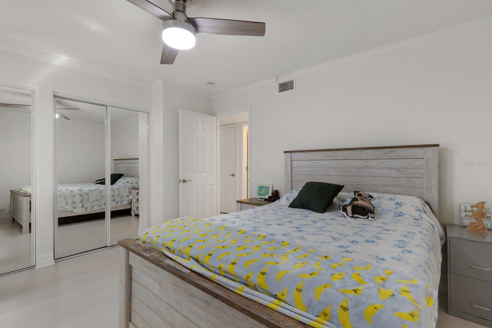 Image 10 of 23 For 704 Lyndhurst Street 623