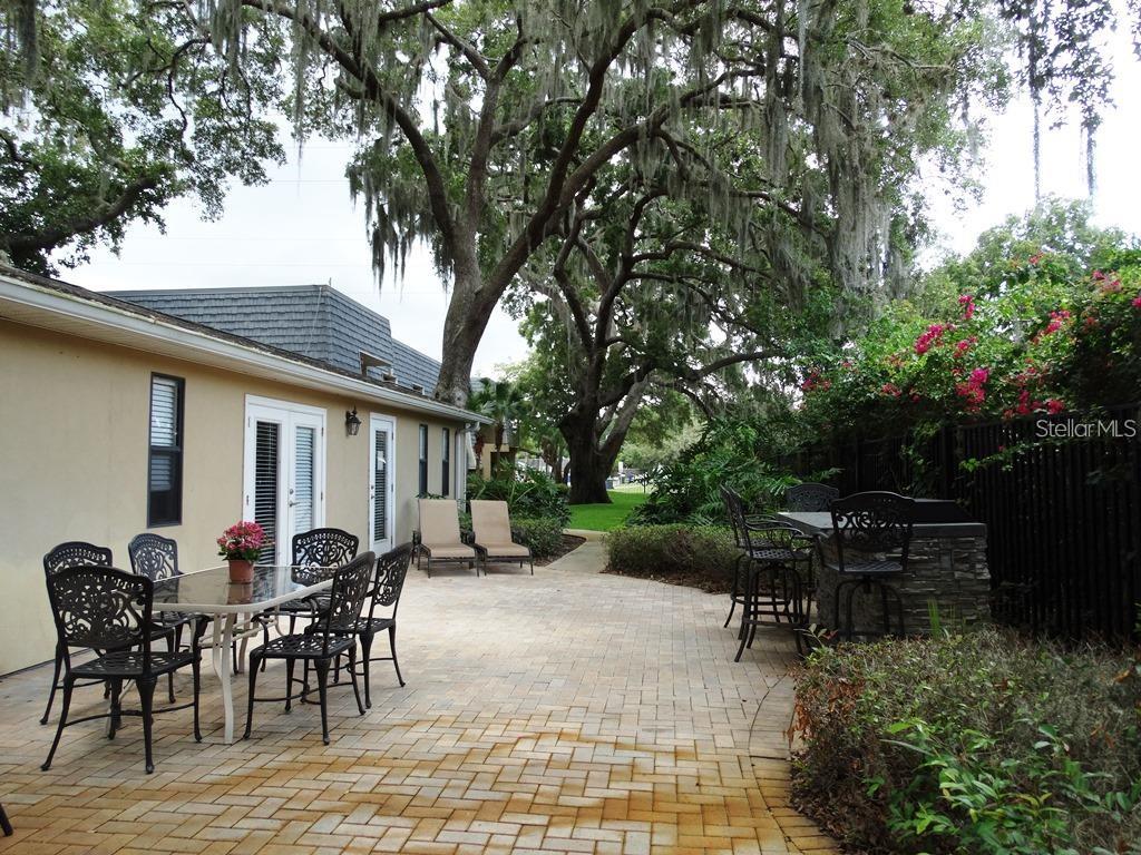 Image 20 of 23 For 704 Lyndhurst Street 623