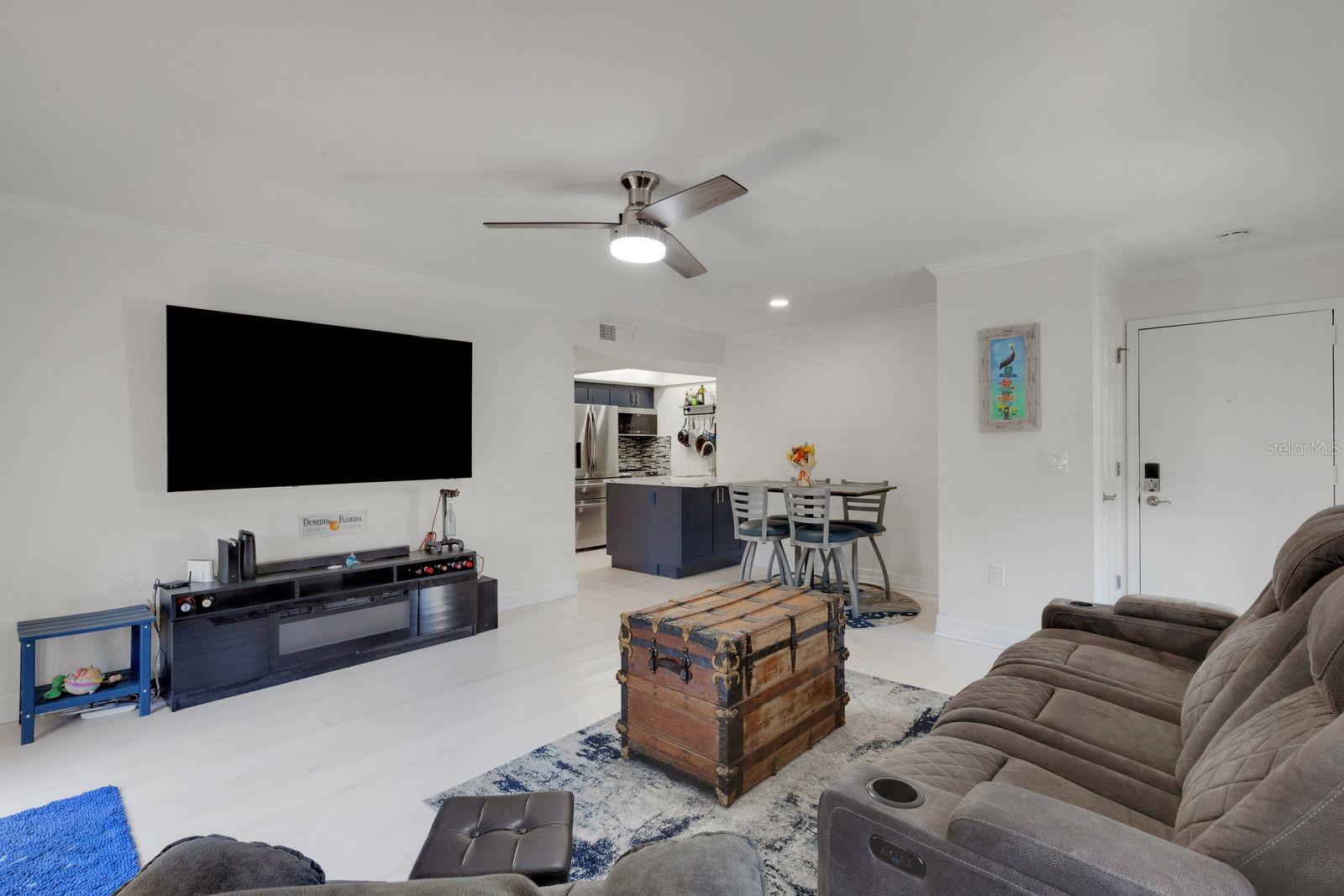 Image 4 of 23 For 704 Lyndhurst Street 623