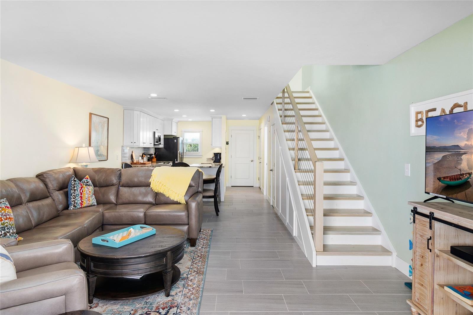 Image 10 of 26 For 460 Gulf Boulevard 4