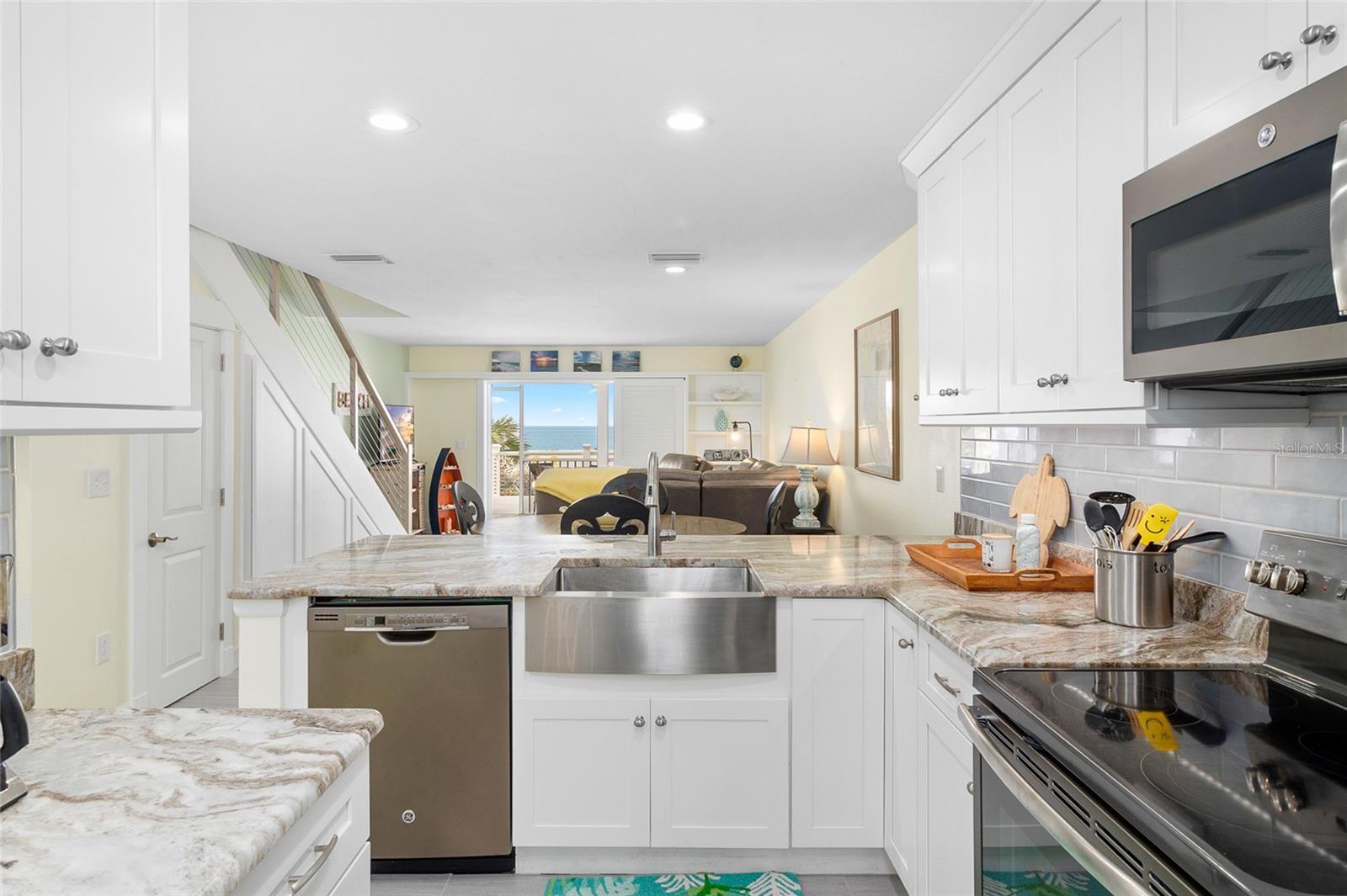 Image 6 of 26 For 460 Gulf Boulevard 4