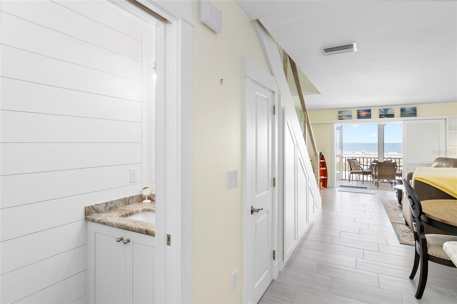 Image 7 of 26 For 460 Gulf Boulevard 4