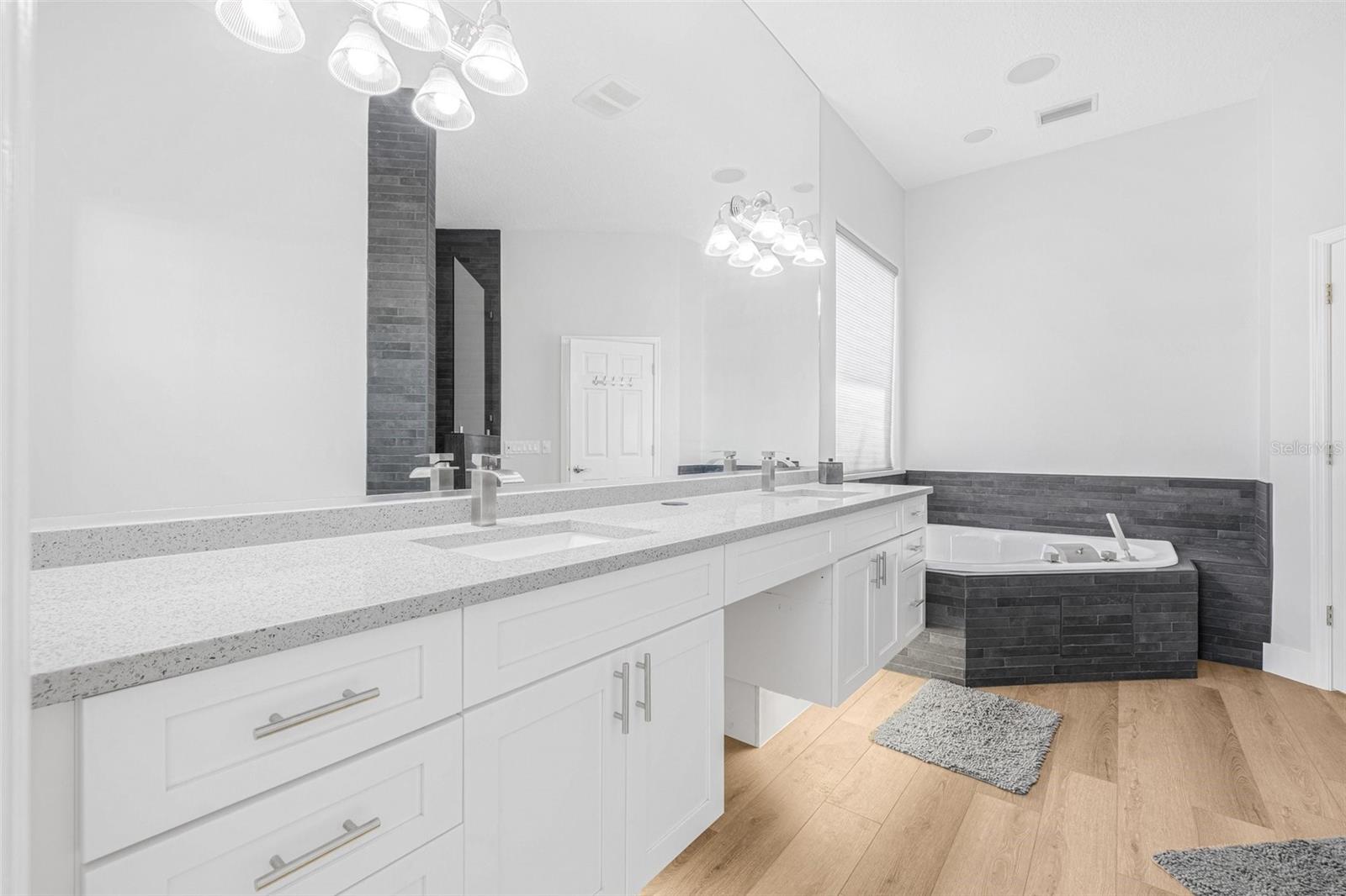 Image 10 of 26 For 4612 Barracuda Drive