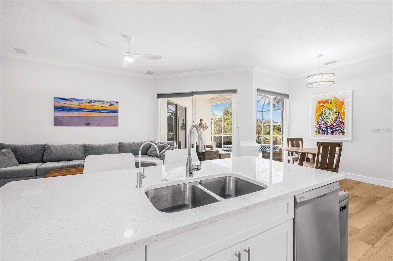 Image 4 of 26 For 4612 Barracuda Drive