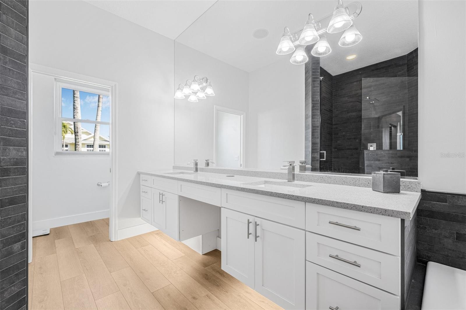 Image 5 of 26 For 4612 Barracuda Drive