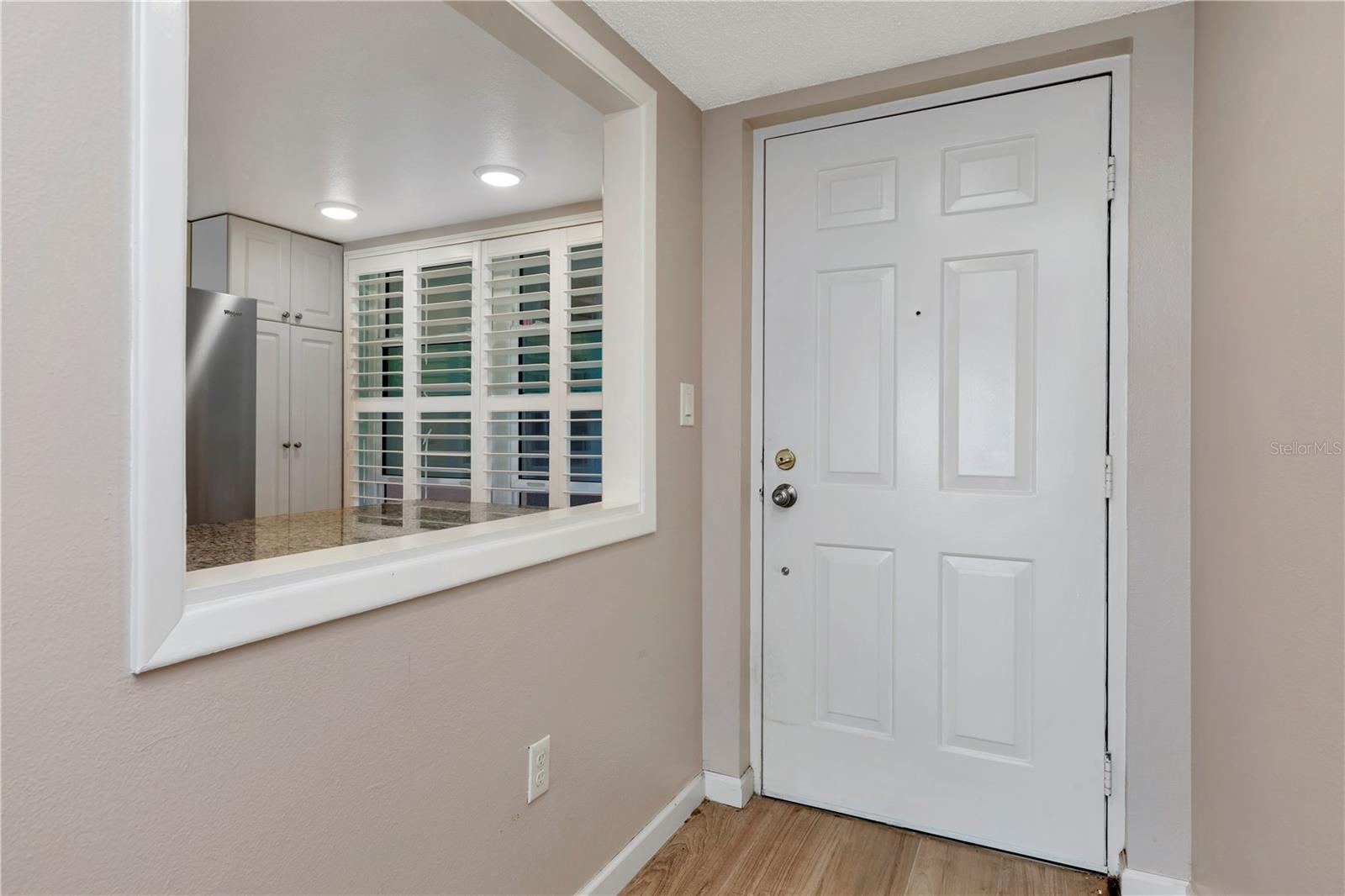 Image 14 of 30 For 1810 Mariner Drive 207