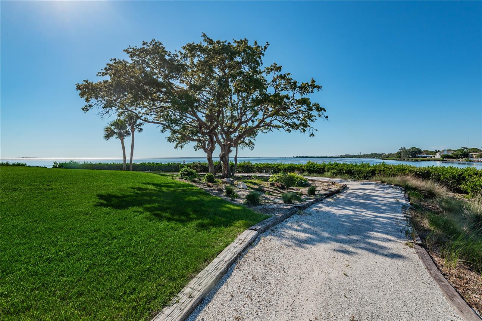 Image 28 of 30 For 1810 Mariner Drive 207