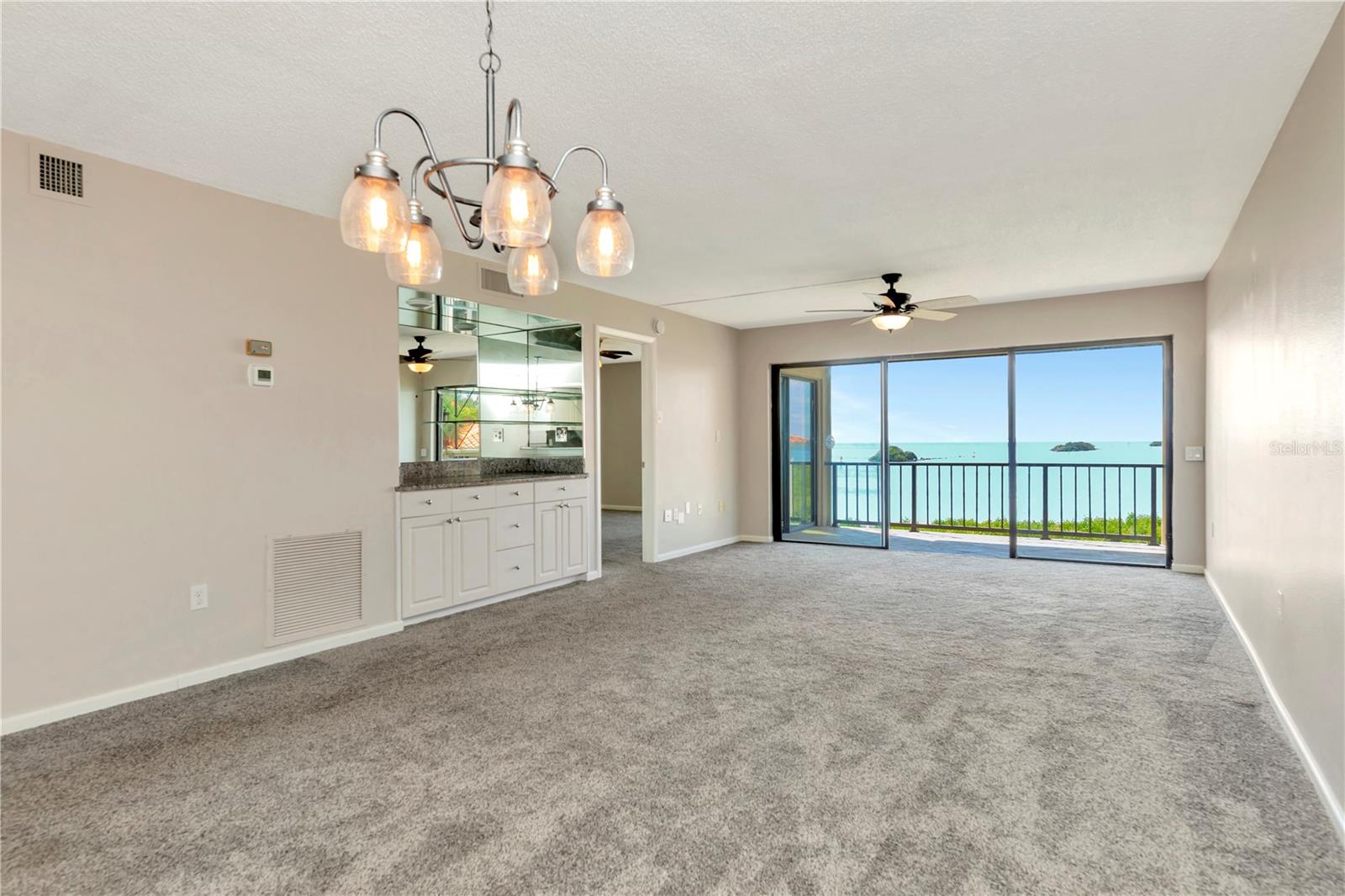 Image 3 of 30 For 1810 Mariner Drive 207