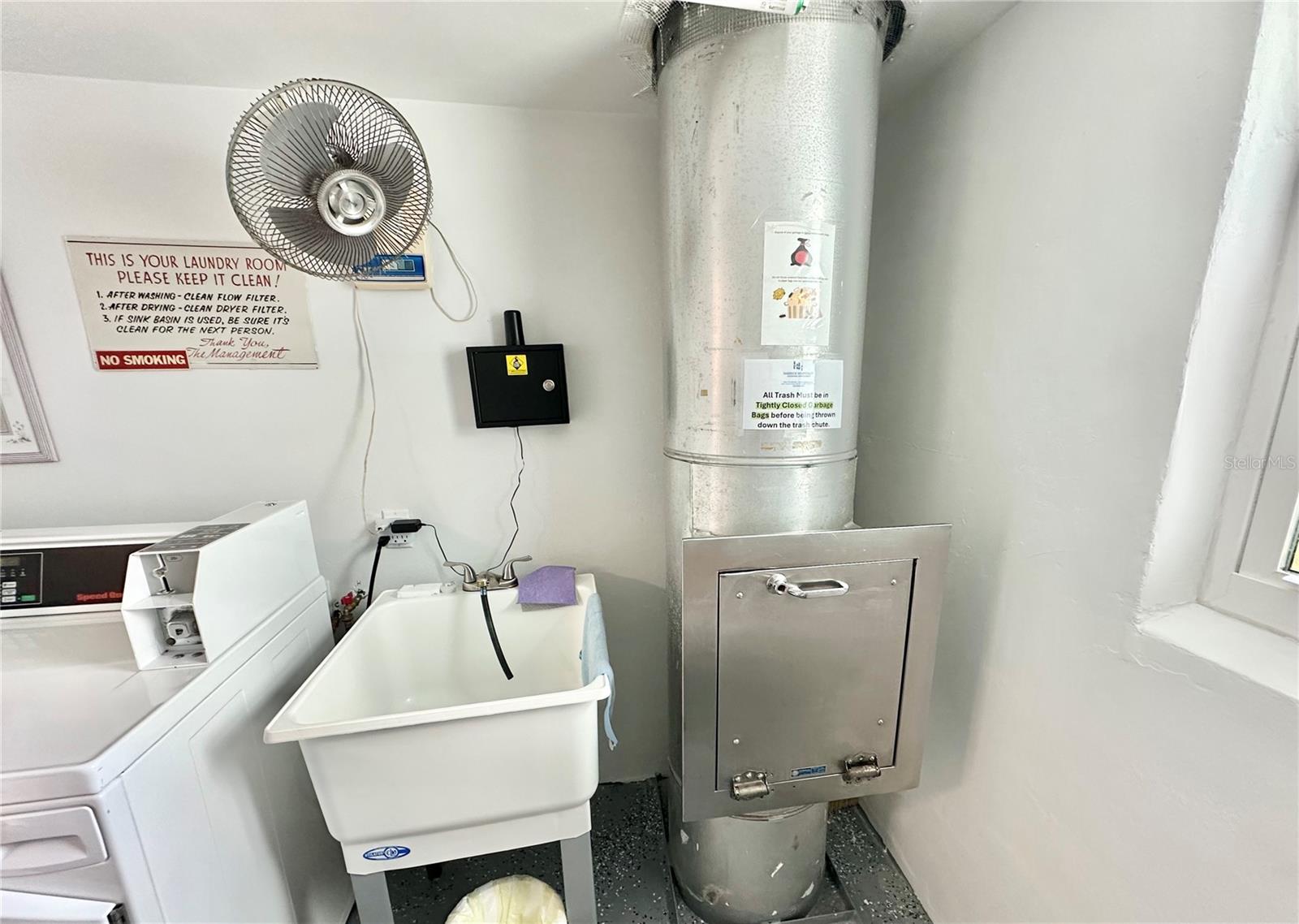 Image 25 of 36 For 100 Waverly Way 302