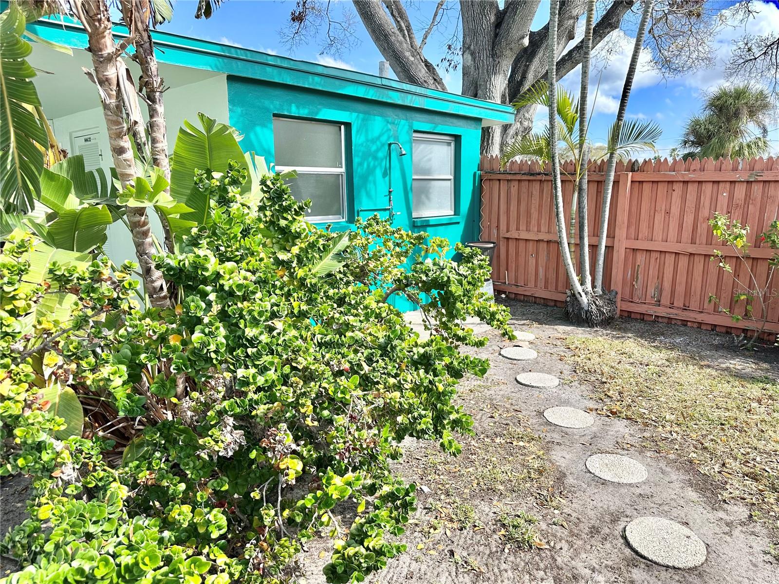 Image 30 of 36 For 100 Waverly Way 302