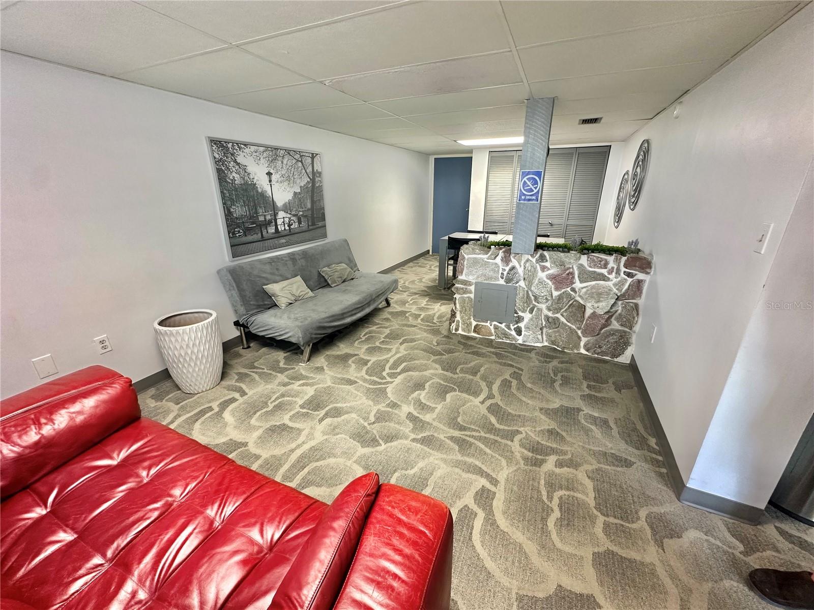 Image 35 of 36 For 100 Waverly Way 302