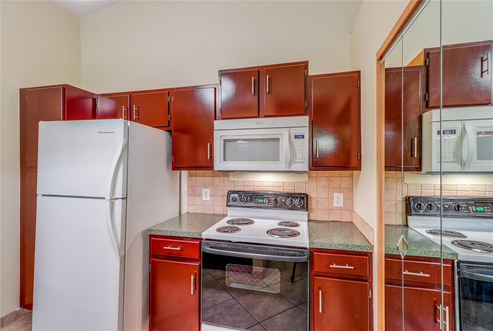 Image 17 of 39 For 5100 Burchette Road 1607