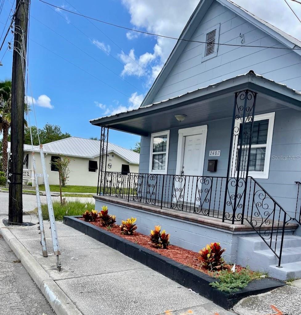 Image 2 of 13 For 2402 Armenia Avenue