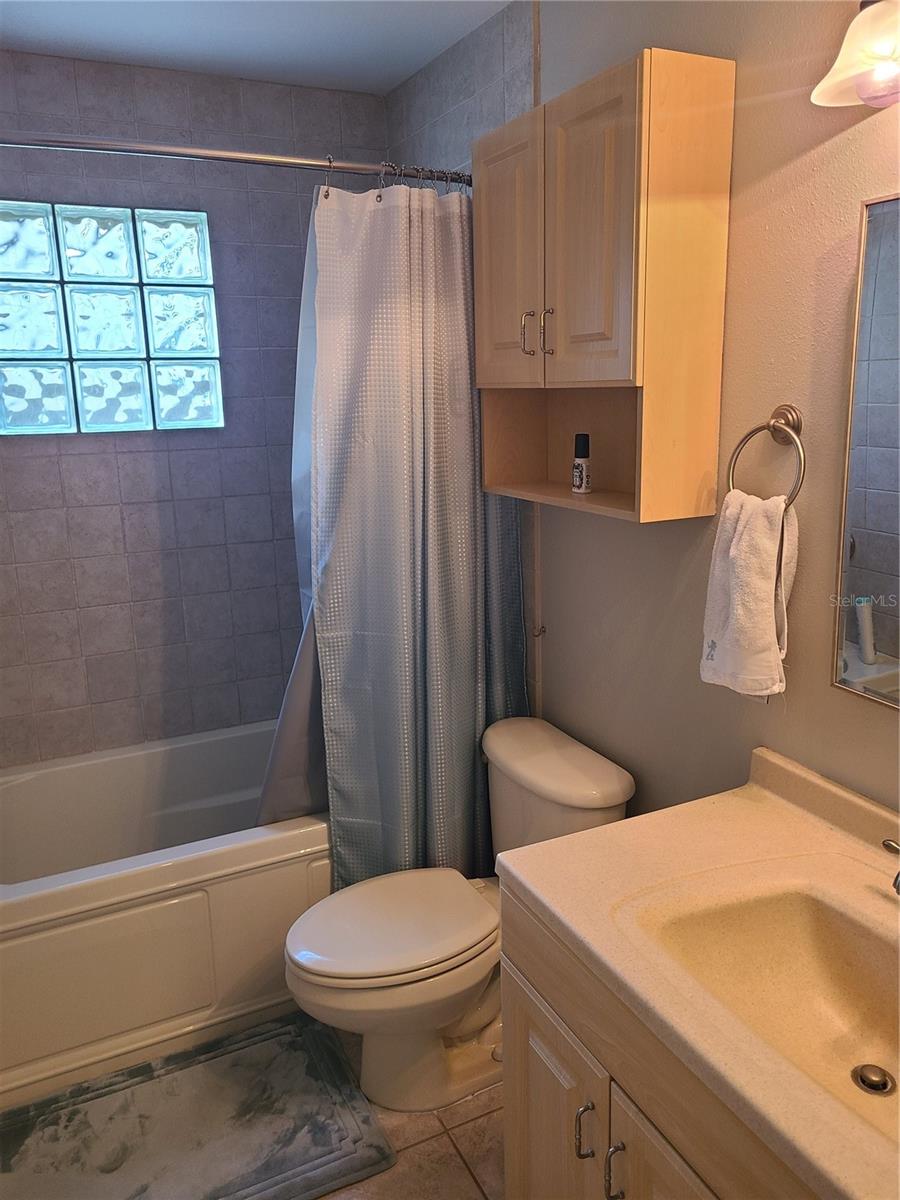 Image 34 of 51 For 760 Moorland Lane