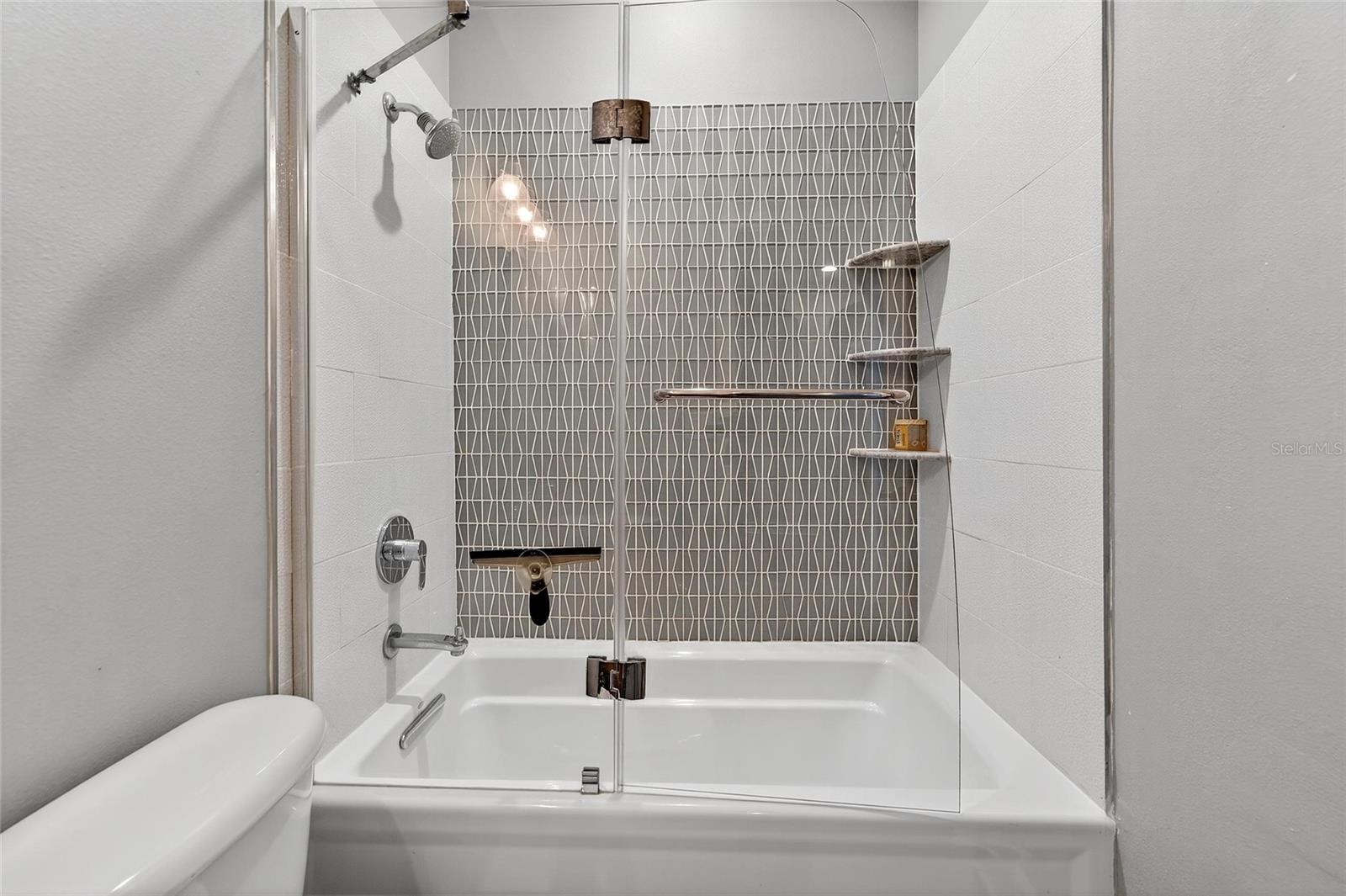 Image 35 of 89 For 8448 Lagerfeld Drive