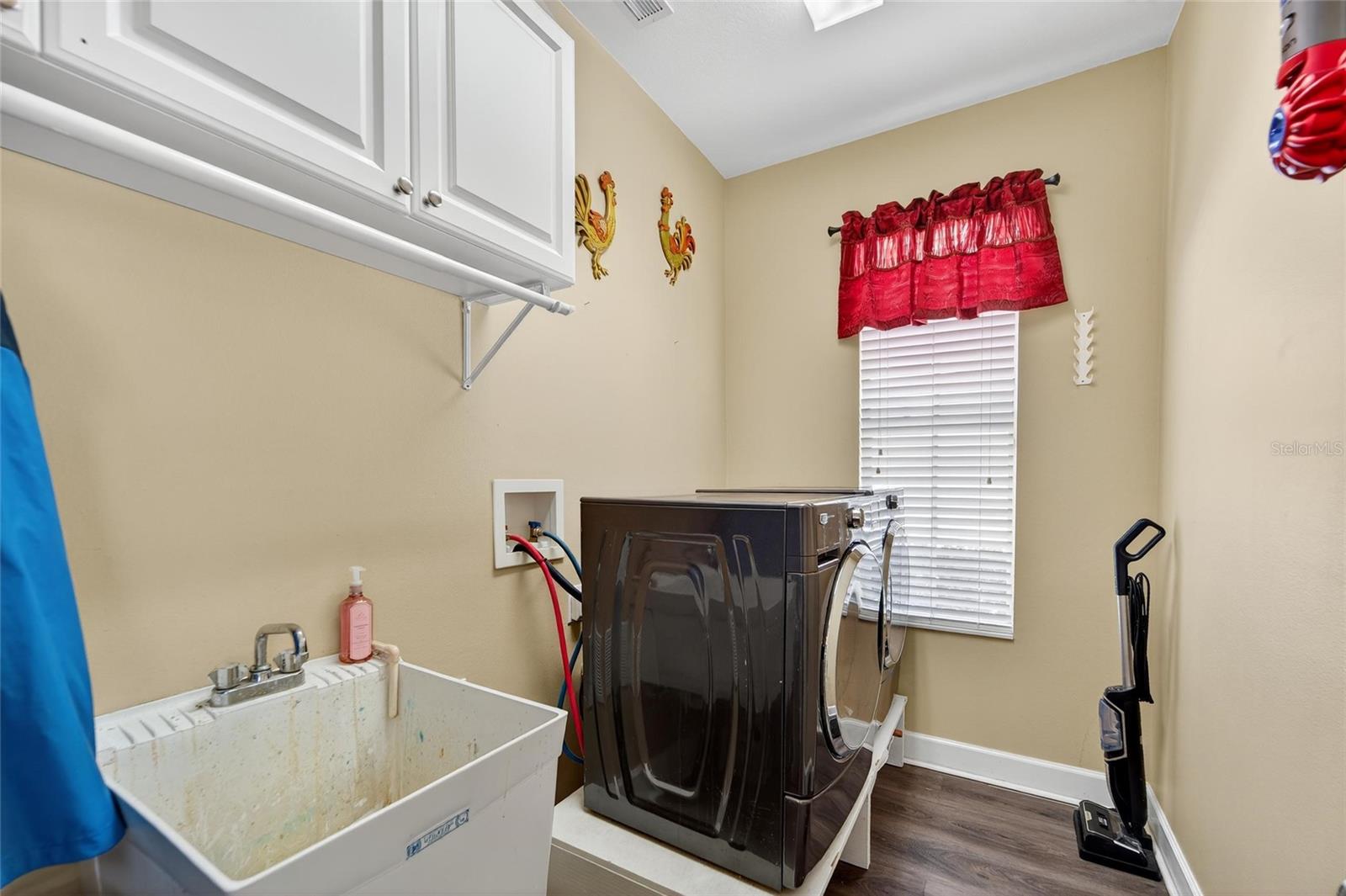 Image 55 of 89 For 8448 Lagerfeld Drive